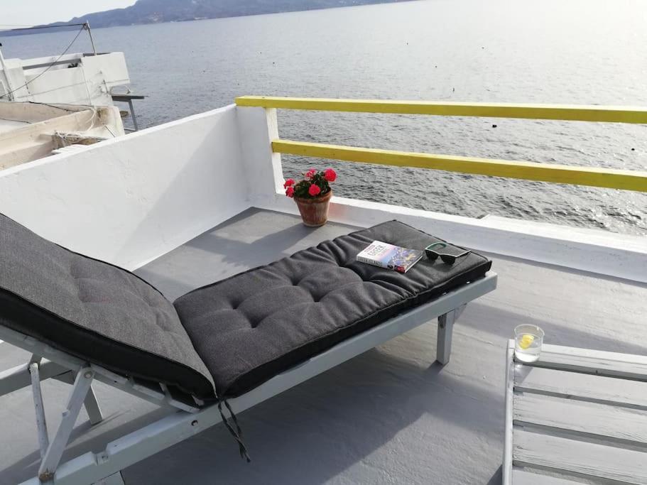 The Yellow Boat House Klima  Extérieur photo