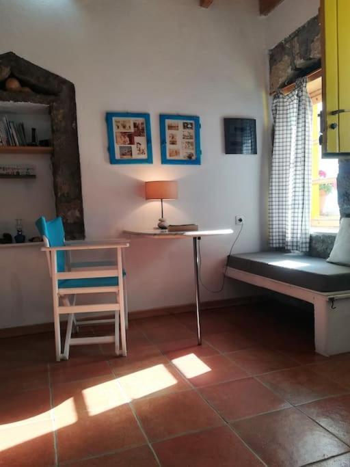 The Yellow Boat House Klima  Extérieur photo